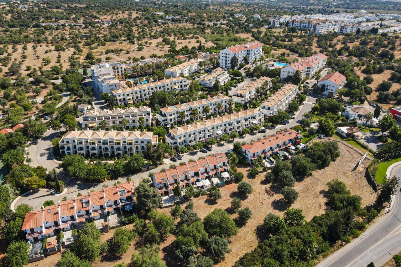 טאווירה Garden Apartment Quinta Do Morgado מראה חיצוני תמונה